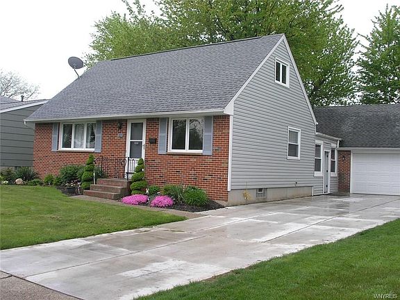 2nd image of 122 Marrano Dr