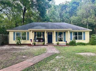 7672 Wade Rd, Orange, TX 77632