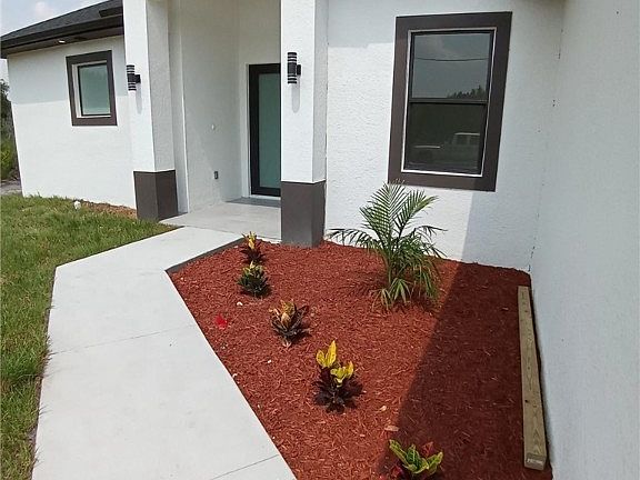 2nd image of 814 5th Ave