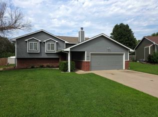 1212 S Gasaway Dr, Derby, KS 67037