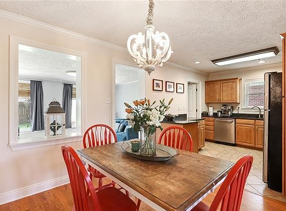 5th image of 6122 Orleans Ave