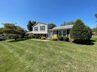 9611 Millstone Dr, Meadowbrook Farm, KY 40223