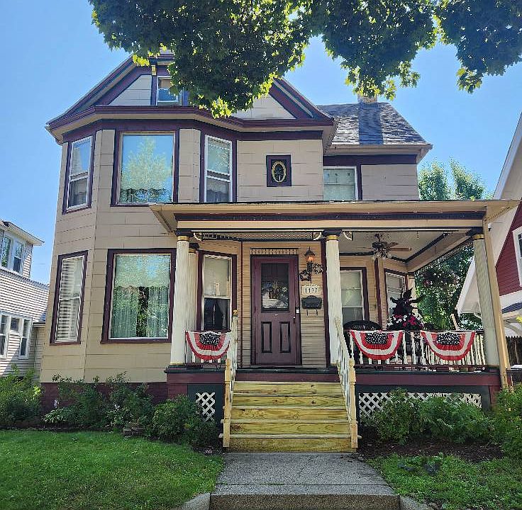 1st image of 1137 Park Ave