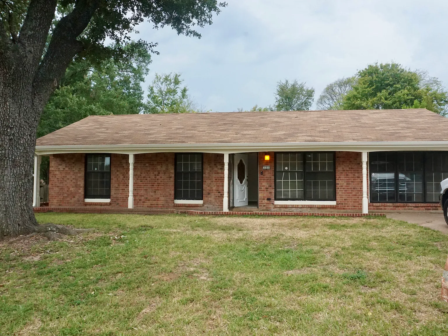 3 bed, 1721 sqft, $1,800 — Photo 1