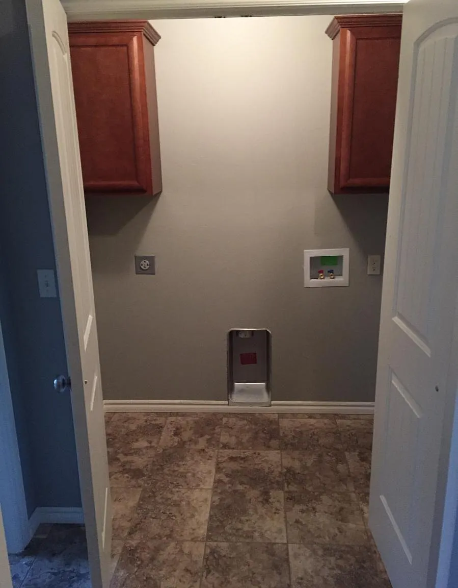 3 bed, 1250 sqft, $1,499 — Photo 2