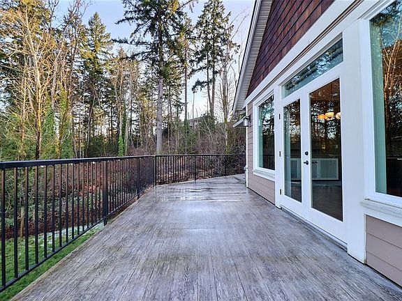 5th image of 2984 Phillips Rd