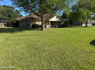 501 Astor Place Dr, New Iberia, LA 70563