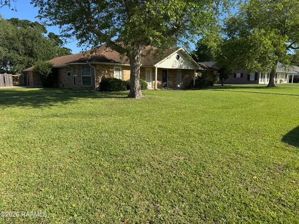 501 Astor Place Dr, New Iberia, LA 70563