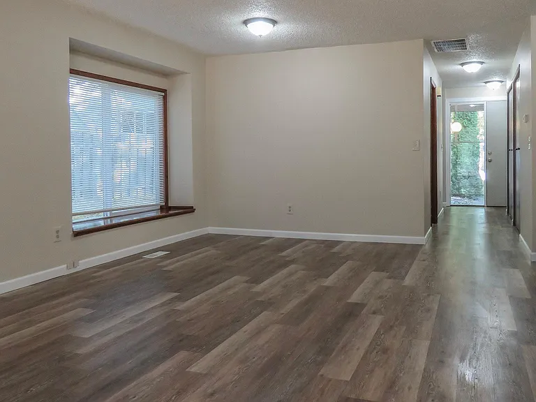 9175 SW Chelan Pl — Photo 10
