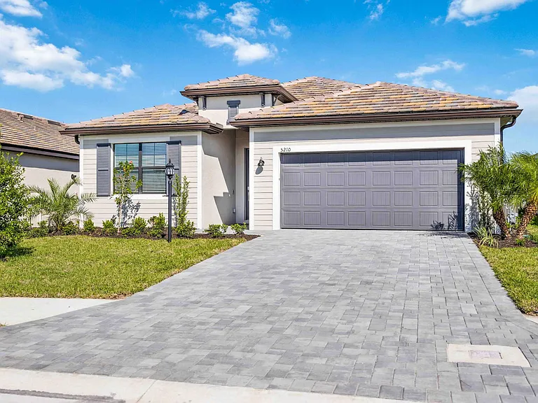 5210 Coral Reef Way — Photo 16