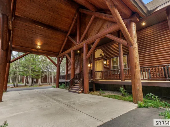 4485 Sandstone Dr, Island Park, ID 83429