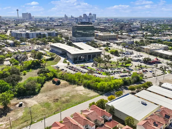 133 CUNNINGHAM AVE, San Antonio, TX 78215