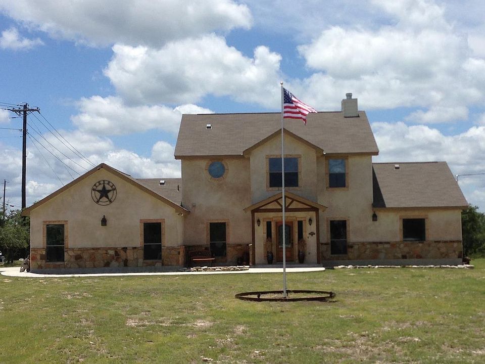 1st image of 1025 Smith Holw