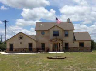 1025 Smith Holw, Canyon Lake, TX 78133
