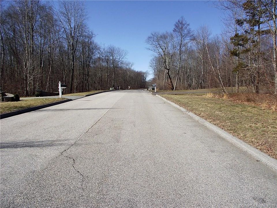 2nd image of 69 Daniel Dr