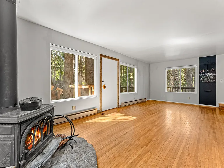 765 Bunker Dr — Photo 9