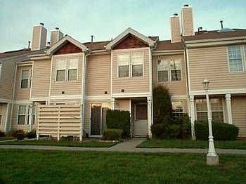 2nd image of 3417 Whispering Hills Pl