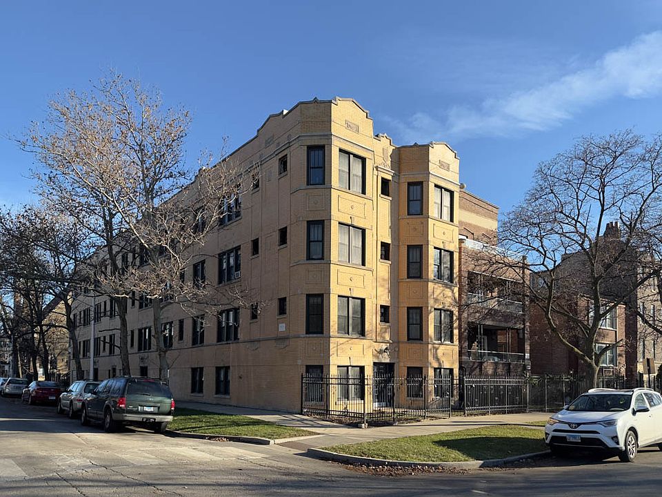 1st image of 2919 W McLean Ave #6H