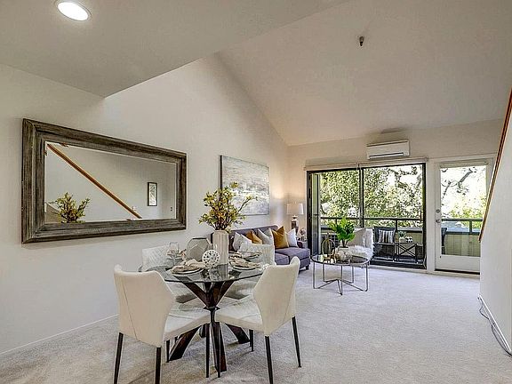 4th image of 724 Oak Grove Ave #5