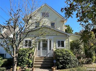 209 Park Ave, Teaneck, NJ 07666