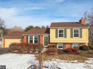 7 Box Elder Ln, Willow Street, PA 17584