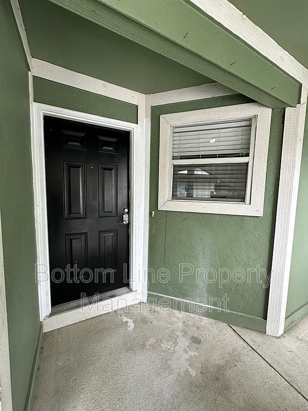 2 bed, 2.0 bath, 1020 sqft, $1,100 — Photo 2