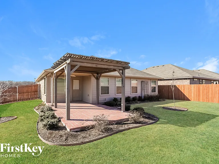 853 Wylie St — Photo 15