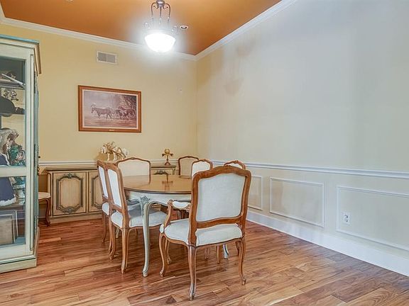 4th image of 1424 Montevideo Ct