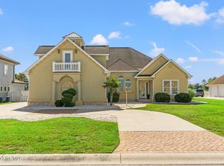 1019 Ridgewood Dr, North Myrtle Beach, SC 29582