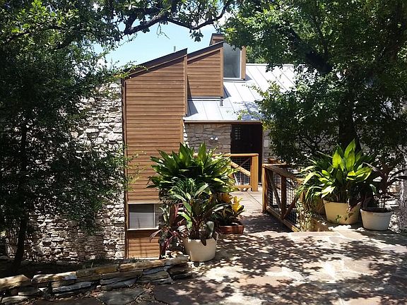 Front Walkway & Deck