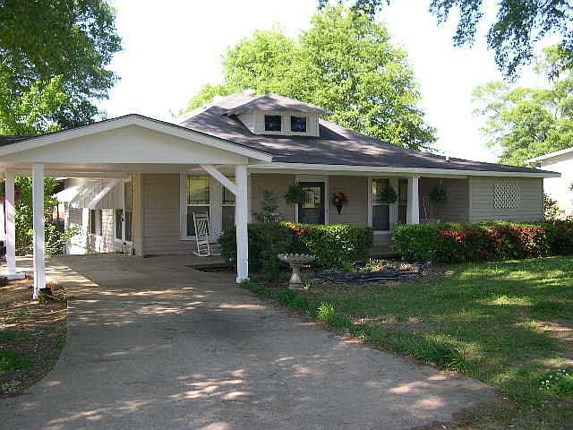 1st image of 208 Frostland Dr