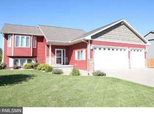 301 10th St SE, Freeport, MN 56331