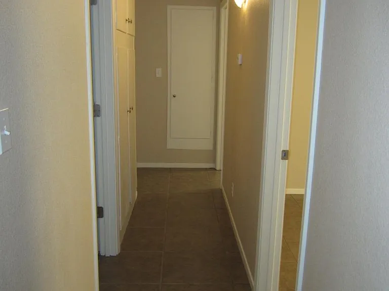 4162 Canal St — Photo 8
