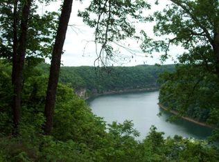 737 Pates Ford Rd, Walling, TN 38587