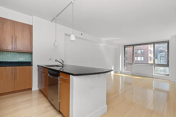 Rented by REAL New York | media 14