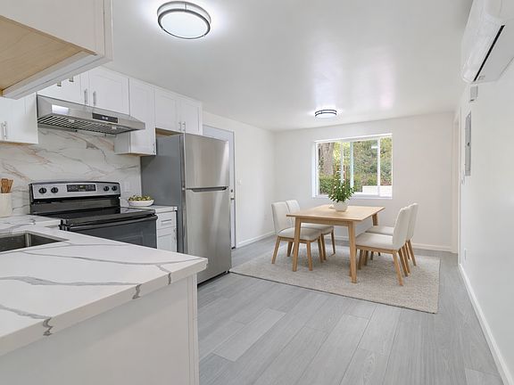 3rd image of 1322 Southgate Ave #1