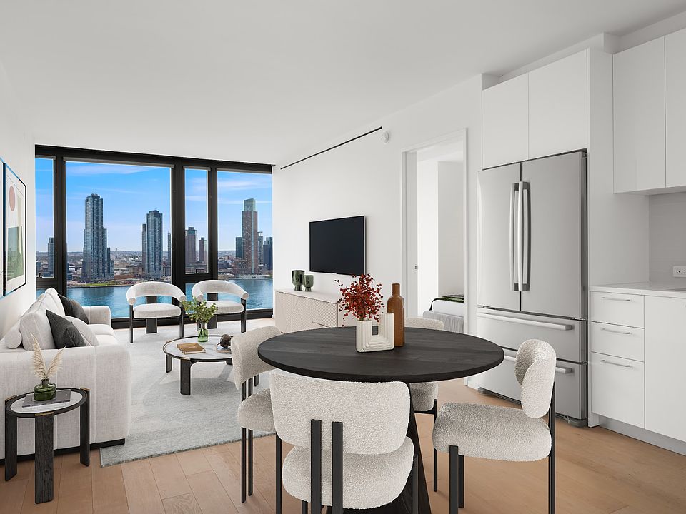 1st image of 685 1st Ave APT 26B