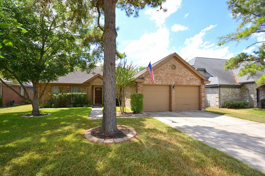 1st image of 10815 Willowmist Dr