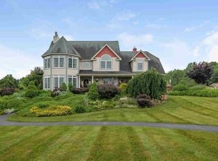 19 Kelso Dr, Gardiner, NY 12525