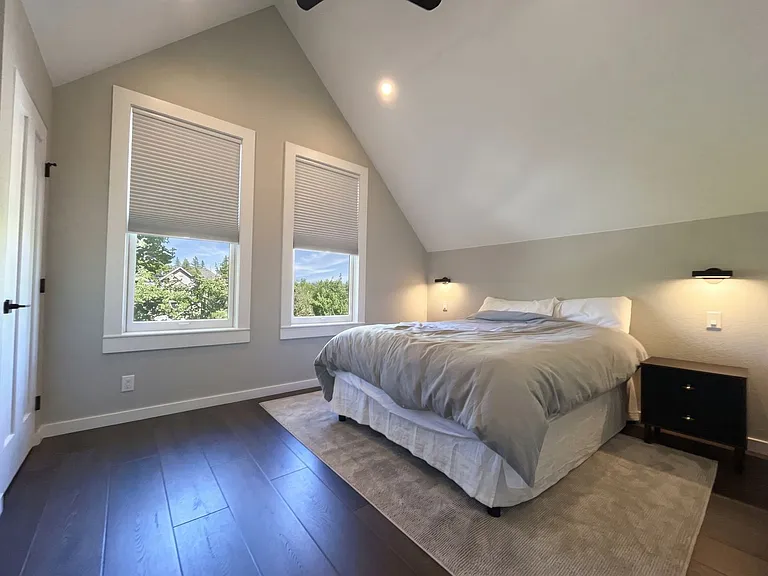 218 N French St — Photo 13