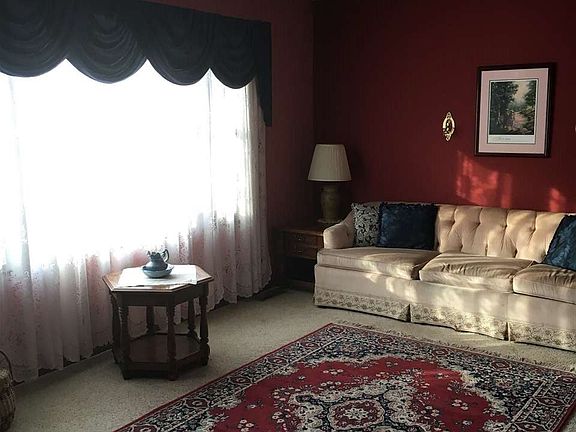 2nd image of 506 Brandywine Dr