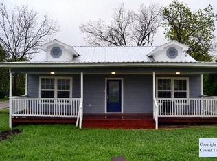 1694 Stonewall St, New Braunfels, TX 78130