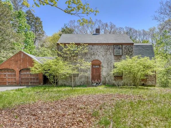 40 Lancaster Dr, Westwood, MA 02090