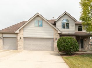 2920 Royal Ct, New Lenox, IL 60451