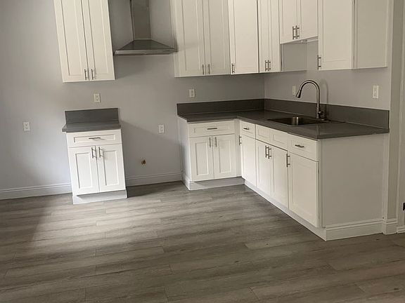 2nd image of 1437 W 105th St #7