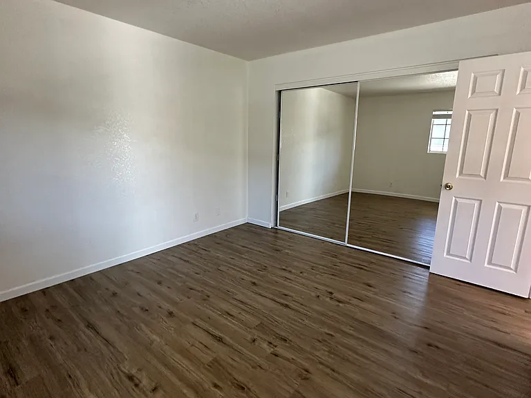 2798 N Junipero Ave #3 — Photo 12