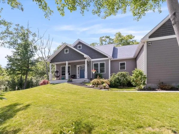 124 Potter Hill Rd, Westerly, RI 02891