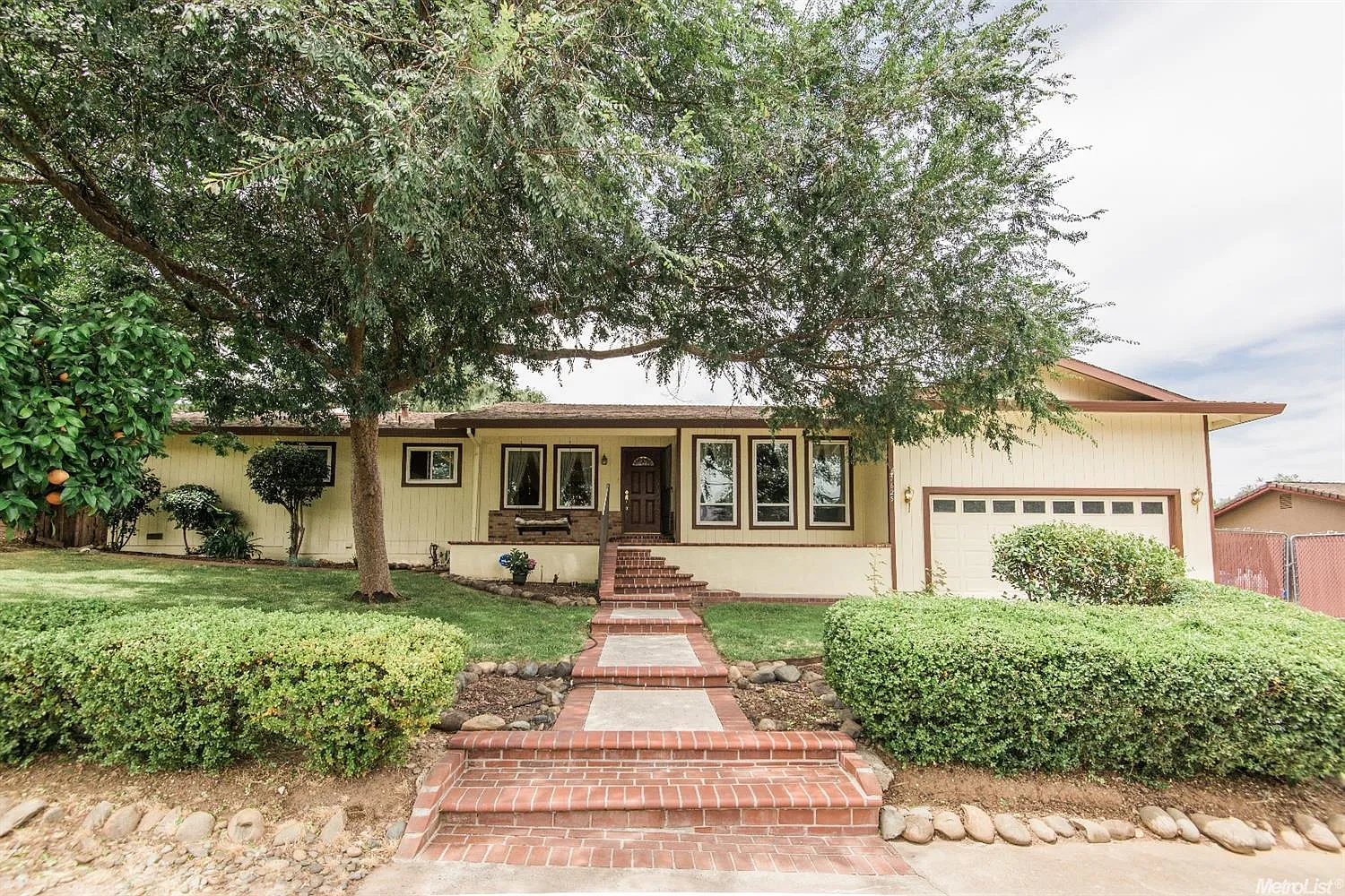 7625 Woodland Ln photo 1