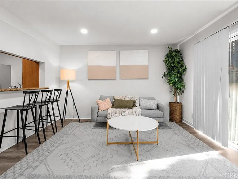 1133 Sepulveda Blvd #O-101 — Photo 2