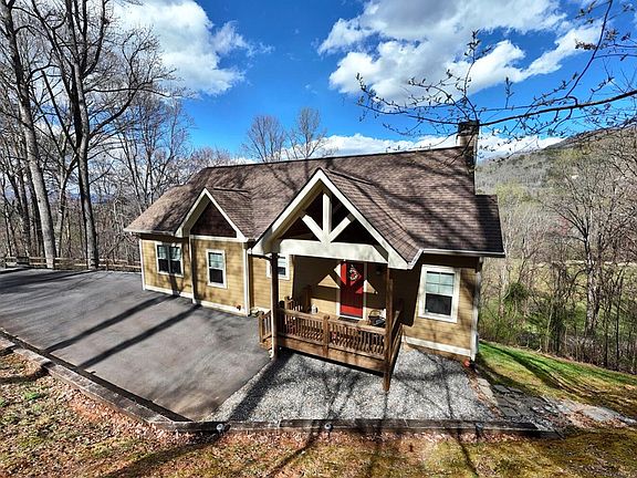 3rd image of 390 Chancey Dr